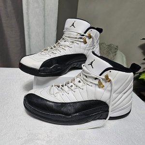 Size 13 - Jordan 12 Retro taxi release 2013 Black White